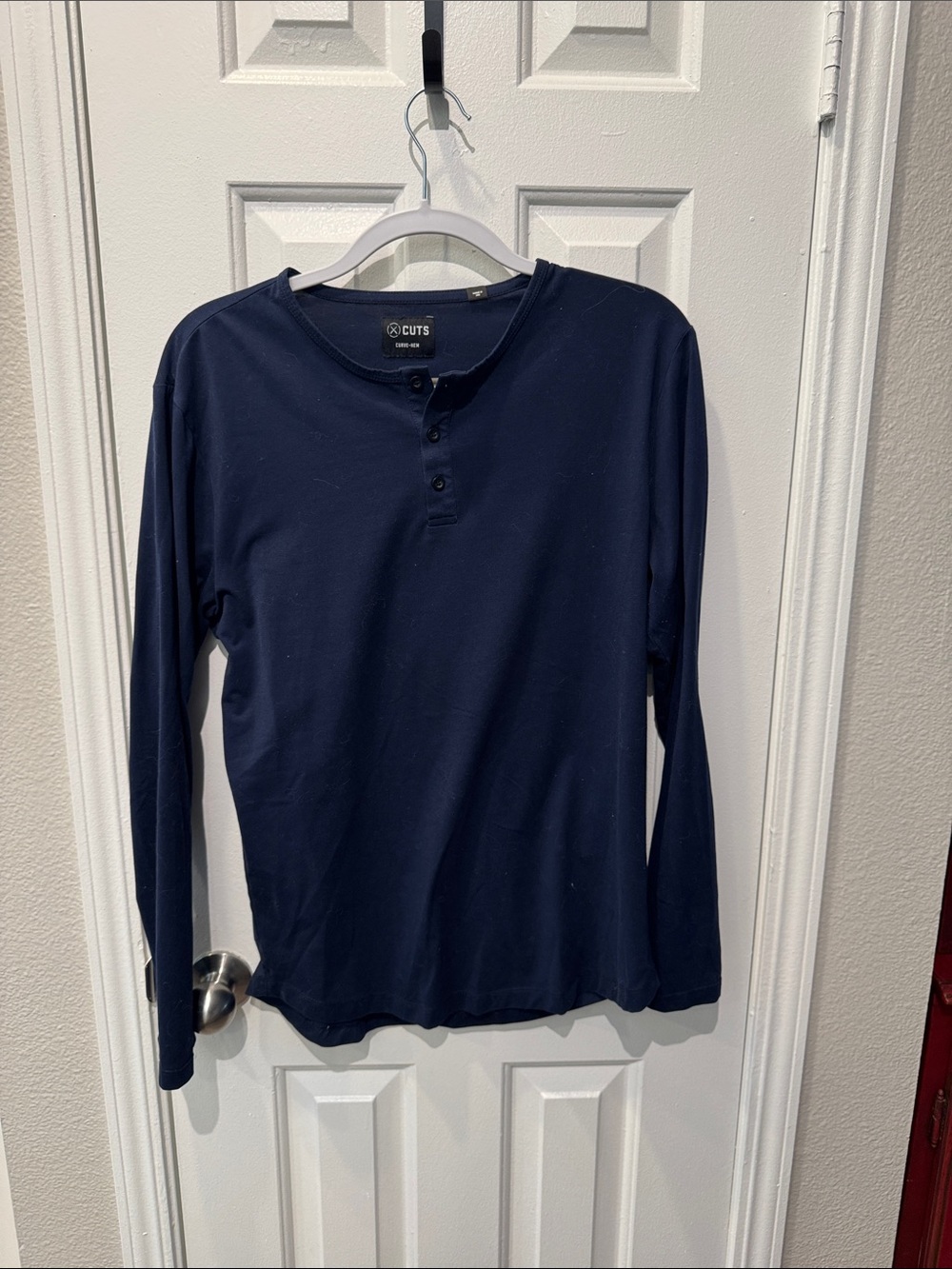 Cuts Clothing Men's Navy Long Sleeve Henley